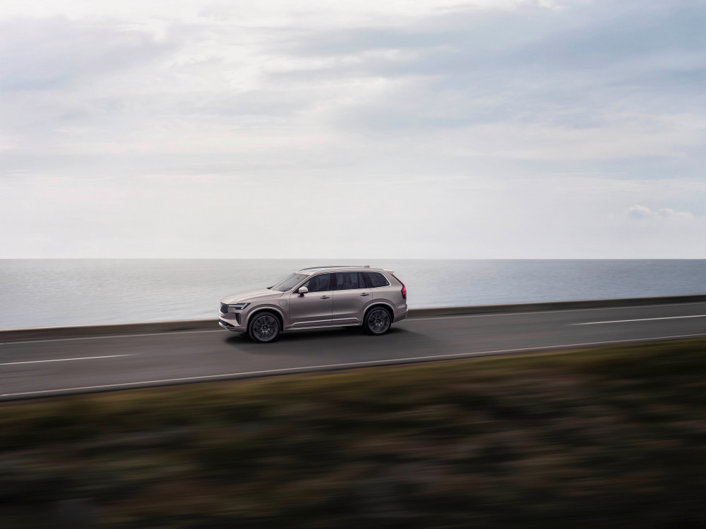 Volvo XC90 T8